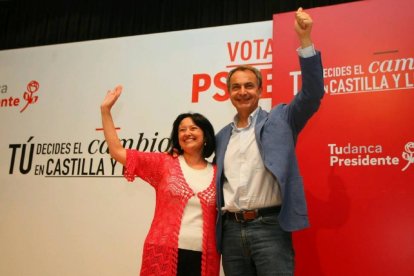 El expresidente del Gobierno José Luis Rodríguez Zapatero, visita Ponferrada para participar en un mitin de apoyo a la candidatura que encabeza Ángela Marqués-Ical