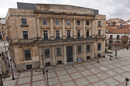 Fachada del edificio del Banco de España que albergará el Centro Nacional de la Fotografía. MARIO TEJEDOR