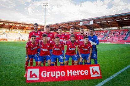 Once del Numancia el pasado miércoles ante el Racing de Santander. MARIO TEJEDOR (32)