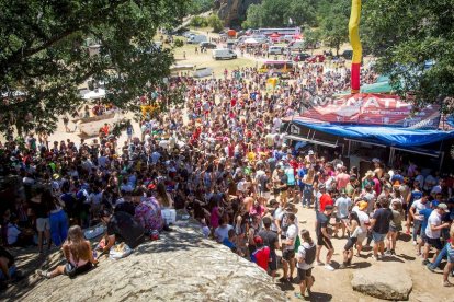 Imagen del festejo de La Compra el domingo. MARIO TEJEDOR