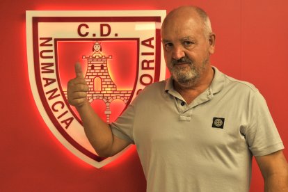 Mandiola reconoce que su equipo tiene ganas de competir con los puntos en juego. VALENTÍN GUISANDE