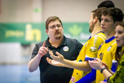 Balonmano Soria vs Cafés Toscaf Atletica Avilesina. MARIO TEJEDOR (27)