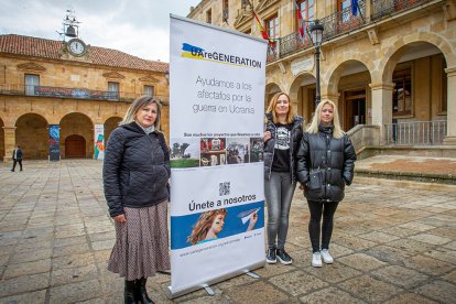 Convocatoria para la concentración por el pueblo ucraniano. MARIO TEJEDOR