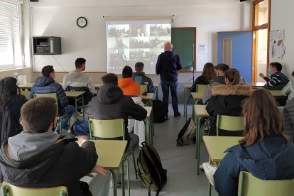 Videoconferencia Día Mujer y Niña en la Ciencia.