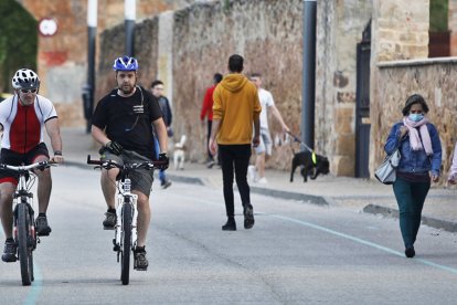 Paseo de San Prudencio el fin de semana - Mario Tejedor