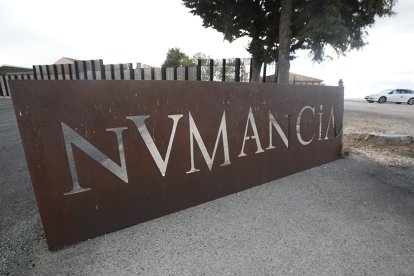 Entrada al yacimiento celtíbero de Numancia en Soria.-HDS