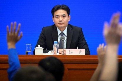 Yang Guang, portavoz de la Oficina de Asuntos de Hong Kong y Macao, durante la rueda de prensa.-WANG ZHAO (AFP)