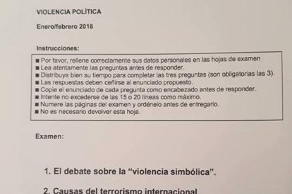 Examen de la UNED en el que se pregunta si los hechos de octubre en Cataluña fueron un golpe de Estado.-EL PERIÓDICO