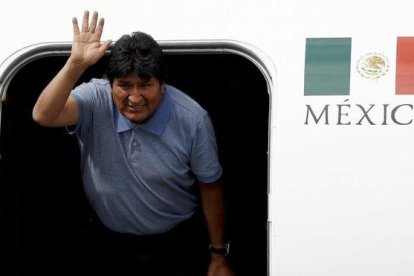 El dimitido presidente de Bolivia, Evo Morales, sorprendió a los mexicanos al conocerse que viajó a Cuba. / EDUARDO VERDUGO (AP-AP / EDUARDO VERDUGO