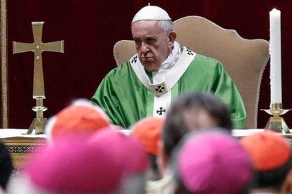 El papa Francisco, en la misa celebrada tras la cumbre para la Protección de la Infancia en la Iglesia.-AP / GIUSEPPE LAMI