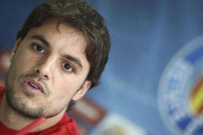 Pedro León, el día de su presentación como jugador del Getafe, en el 2011.-Foto:   EFE / JUAN JOSÉ LAHUERTA