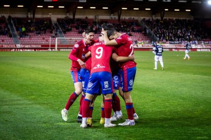 El Numancia vuelve a celebrar una victoria en casa dos meses después. GONZALO MONTESEGURO