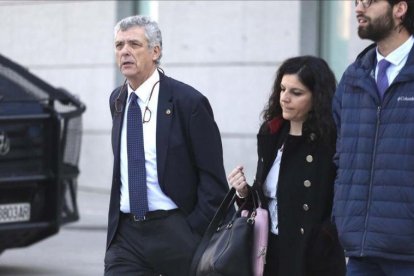 El expresidente de la RFEF Ángel María Villar a su llegada a la Audiencia Nacional.-DAVID CASTRO