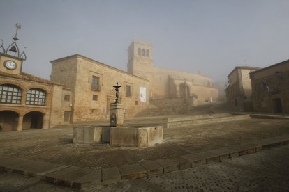 Morón de Almazán.-MARIO T EJEDOR