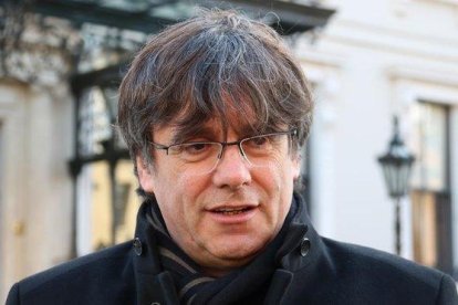 Carles Puigdemont, en una imagen tomada en Dublín en enero.-NATÀLIA SEGURA (ACN)