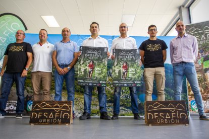 Presentación de la Desafío Urbión en el Concesionario Mercedes Madurga. MARIO TEJEDOR