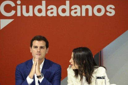 Albert Rivera e Inés Arrimadas durante la reunión del Comité Ejecutivo de Ciudadanos.-DAVID CASTRO