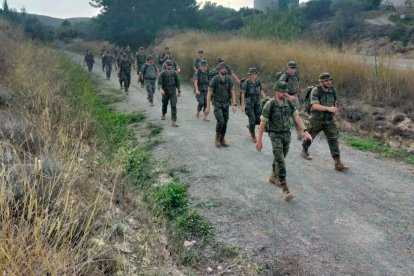 Miembros del Ejército durante una de las etapas del Camino.-HDS