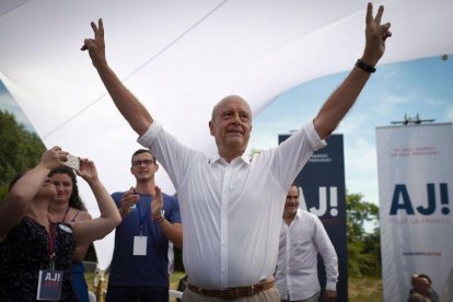 Alain Juppé durante la presentación de su candidatura a las primarias de Los Republicanos.-Alain Juppé durante la presentación de su candidatura a las primarias de Los Republicanos.