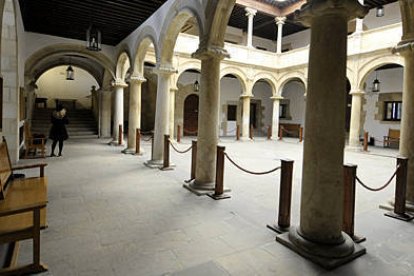 Patio de los Juzgados de Soria. / ÚRSULA SIERRA-