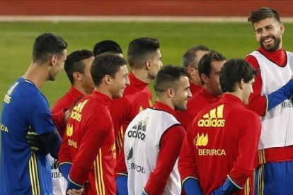 Piqué, en un entrenamiento de la selección española.-EFE / MANUEL LORENZO