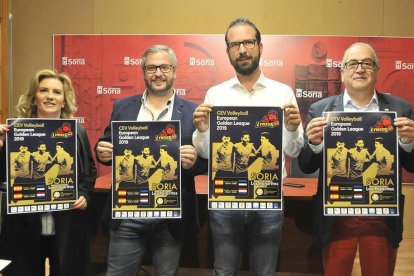 Sonia Hernández, Alfredo Cabrerizo, Ángel Hernández y Modesto Fernández, ayer en el Ayuntamiento.-Valentín Guisande