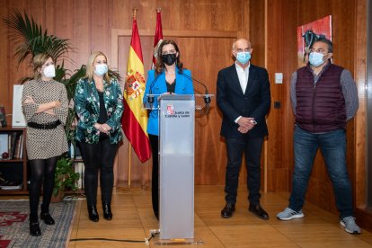 Amor Pérez, Yolanda de Gregorio, Ana Carlota Amigo, Antonio Carrión y Pablo Soria. GONZALO MONTESEGURO