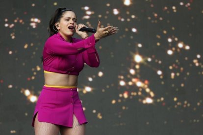 La cantante espanola Rosalia en el festival musical Lollapalooza 2019 en Santiago, Chile.-EFE