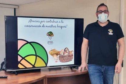 Un momento de la masterclass con el profesor que ofreció la charla.-HDS