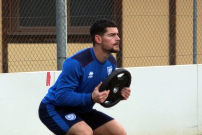 Adri Crespo se perfila como el único cambio en el once del Numancia para visitar al Ibiza Islas Pitiusas. HDS