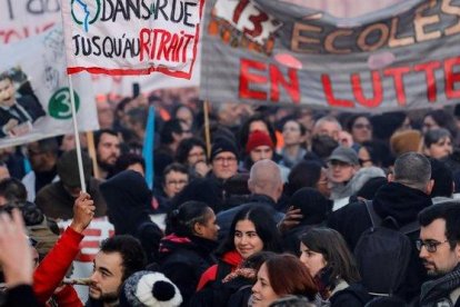 Protesta de este jueves en París.-AFP / THOMAS SAMSON