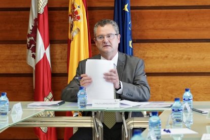 El consejero de Agricultura, Ganadería y Desarrollo Rural, Gerardo Dueñas. ICAL