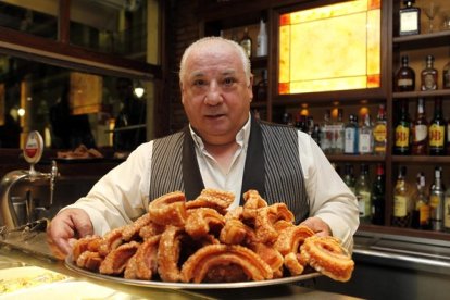 Bandeja de torreznos en un establecimiento de la capital. ICAL