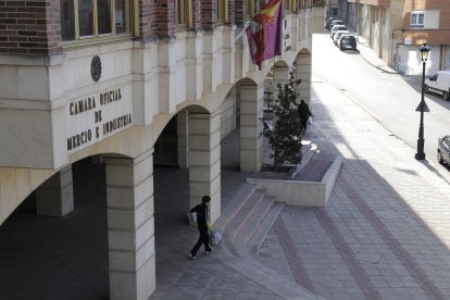 Fachada de la Cámara de Comercio de Soria. HDS