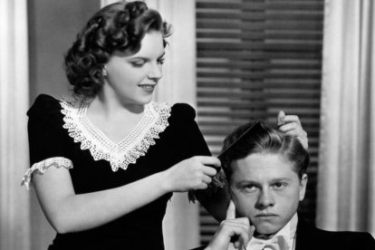 Judy Garland, con Mickey Rooney.-