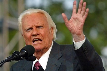 Billy Graham, en un discurso en Flushing Meadows Park, en Nueva York, el 25 de junio del 2005.-/ REUTERS / SHANNON STAPLETON