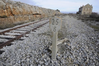 La Soria-Castejón a su paso por Aldealpozo. HDS