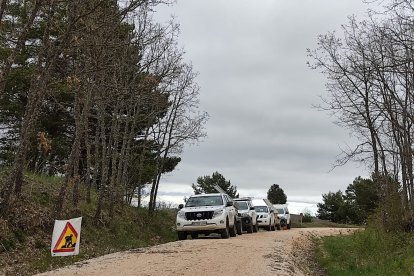 Vehículos de la BRIF junto a la zona de intervención. HDS