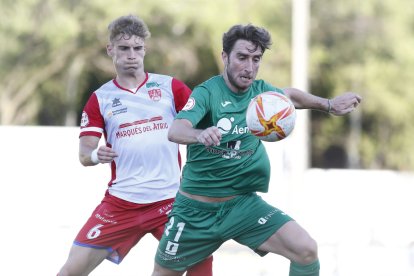 Ander Vidorreta en un encuentro de esta temporada con la camiseta del Calahorra. CD Calahorra