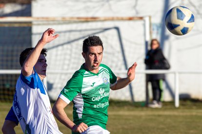 El San José en un choque en su estadio - MARIO TEJEDOR HERNÁNDEZ