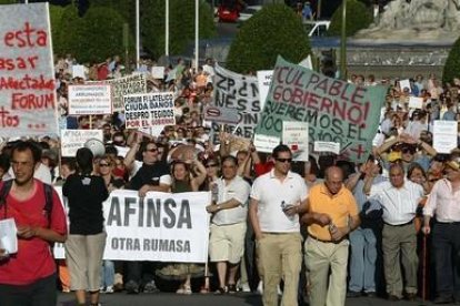 Manifestación de afectados de Afinsa y Fórum Filatélico, en Madrid, en el 2006.-AGUSTÍN CATALÁN / ARCHIVO