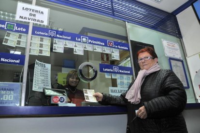 Soria se sitúa a la cabeza de España en consignación de lotería por habitante para Navidad.-Valentín Guisande