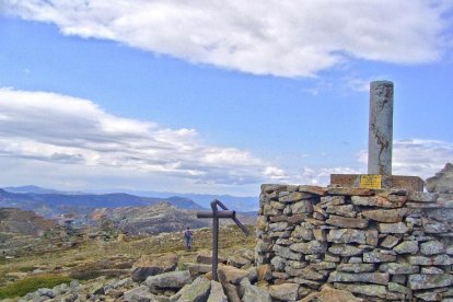 Cumbre del Pico Cebollera --N.S.