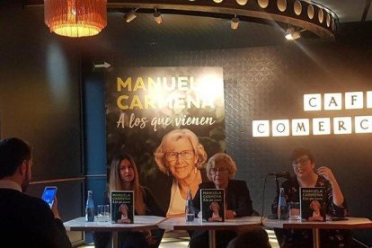 La exalcaldesa de Madrid, Manuela Carmena, durante la presentación de su libro.-