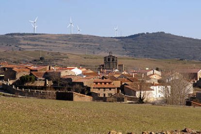 Panorámica de la localidad de Suellacabras, una de las beneficiarias de la intervención. / VALENTÍN GUISANDE-
