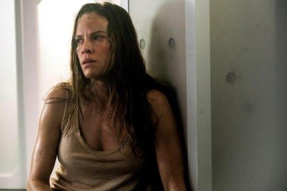 La actriz Hilary Swank, en el telefilme de Netflix I am Mother.-NETFLIX