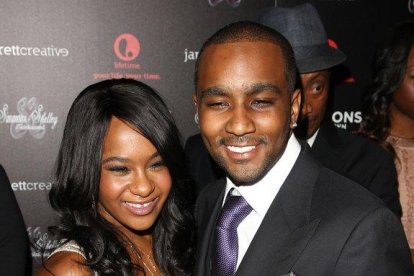 Nick Gordon y su novia, Bobbi Kristina Brown, en octubre del 2012, en una gala en Nueva York.-AP / DONALD TRAILL