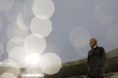 Mourinho, durante el partido contra el Hull City.-REUTERS / LEE SMITH