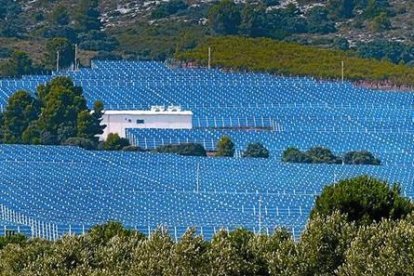 Planta solar fotovoltaica en la localidad de Beneixama (Alicante).-MIGUEL LORENZO