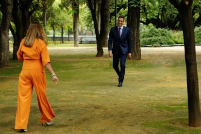 Susana Díaz y Pedro Sánchez, el pasado 26 de octubre en Sevilla.-REUTERS / MARCELO DEL POZO